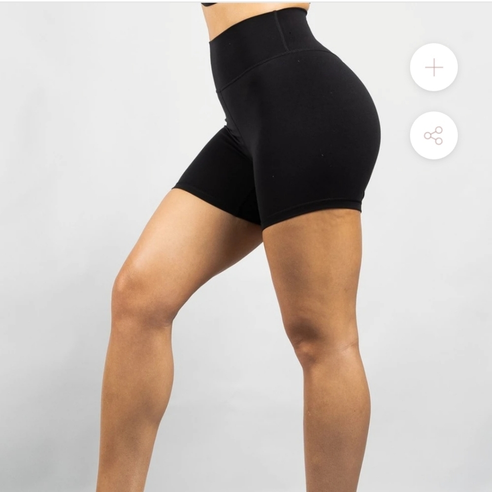 Live short onyx
